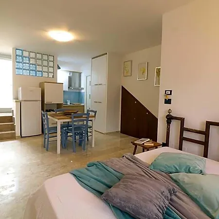 Malikas House 4* 오트란토